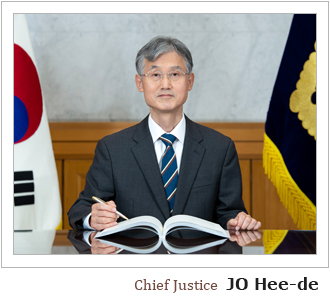 Chief Justice Photo